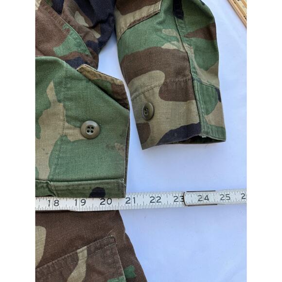 Vtg US ARMY Camo Cargo Jacket Coat w Liner Med 44” Woodland Combat BDU Hot Weath - Picture 7 of 11